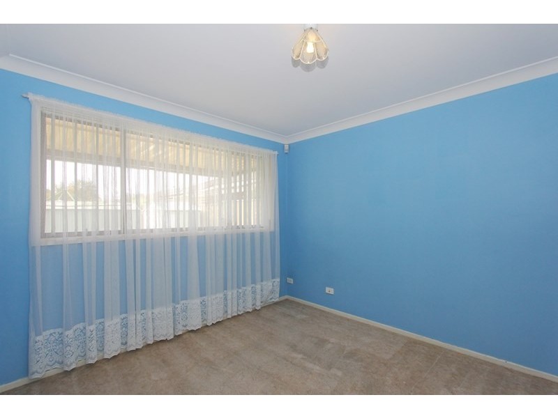 8 Major Drive, Goulburn NSW 2580