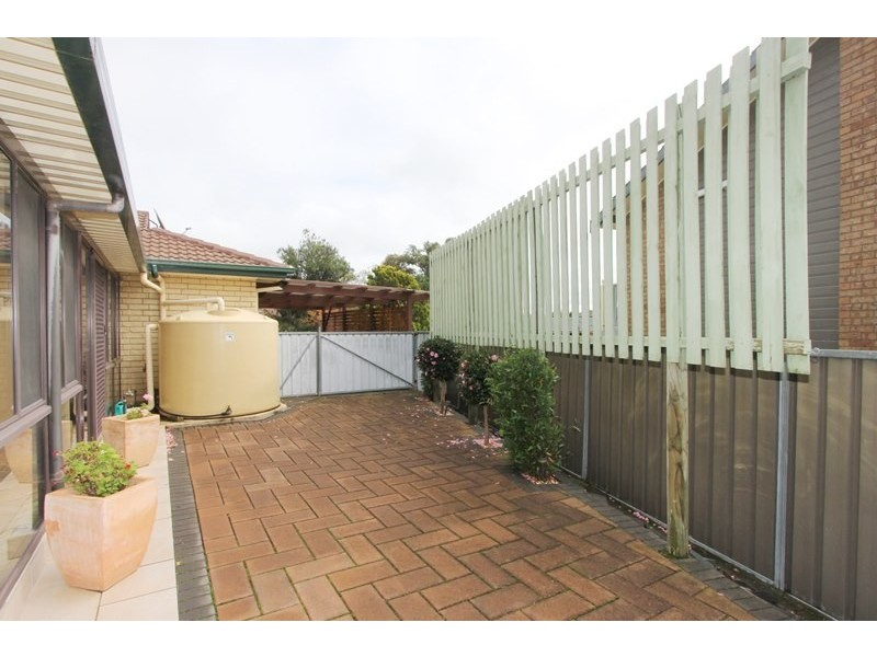 8 Major Drive, Goulburn NSW 2580