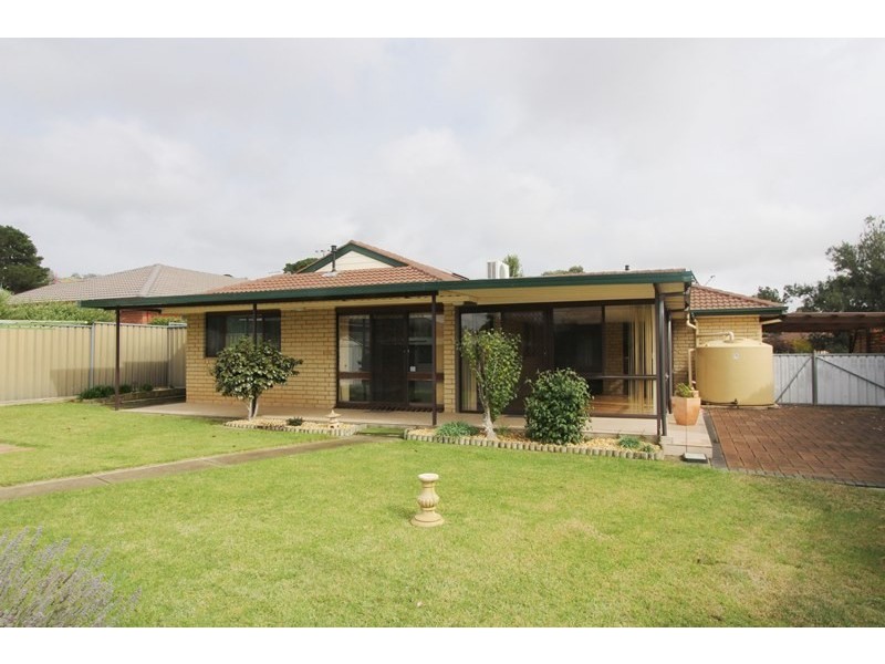 8 Major Drive, Goulburn NSW 2580