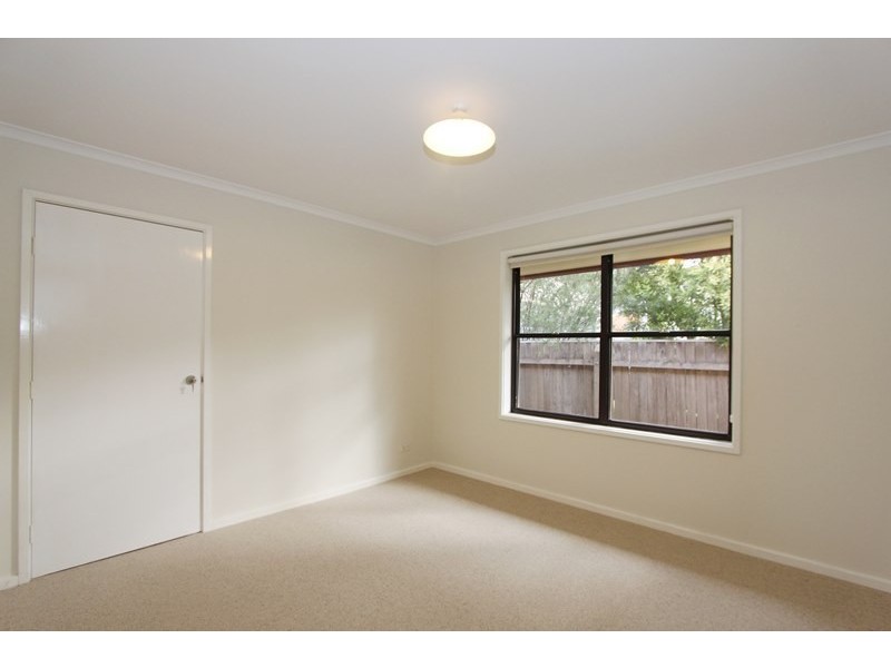 8 Walker Street, Goulburn NSW 2580