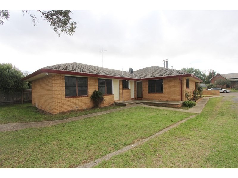 8 Walker Street, Goulburn NSW 2580