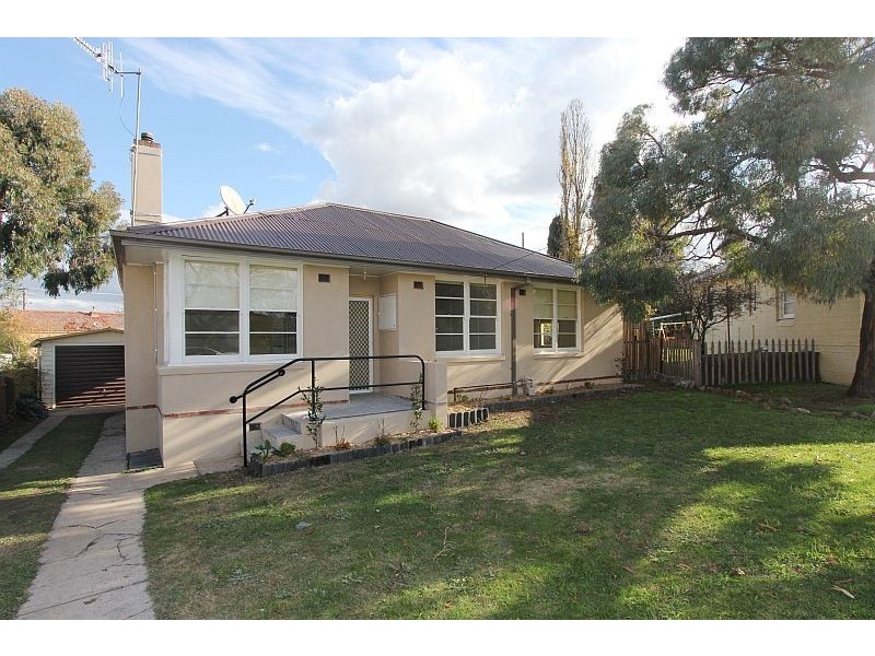 6 Martyr Street, Goulburn NSW 2580