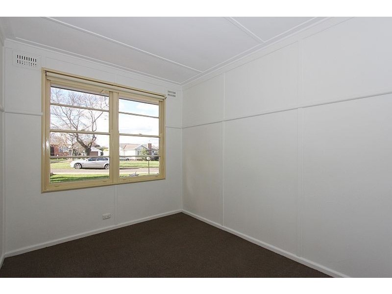 6 Martyr Street, Goulburn NSW 2580