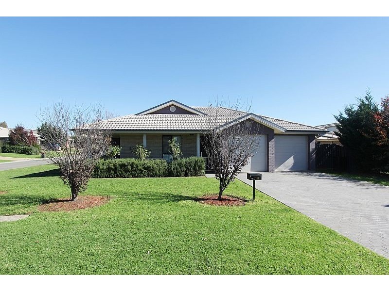 122 Gibson Street, Goulburn NSW 2580