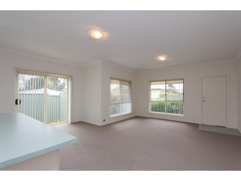 12/75 Combermere Street, Goulburn NSW 2580