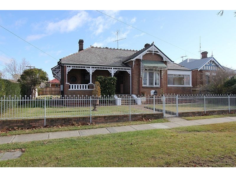 216 Cowper Street, Goulburn NSW 2580