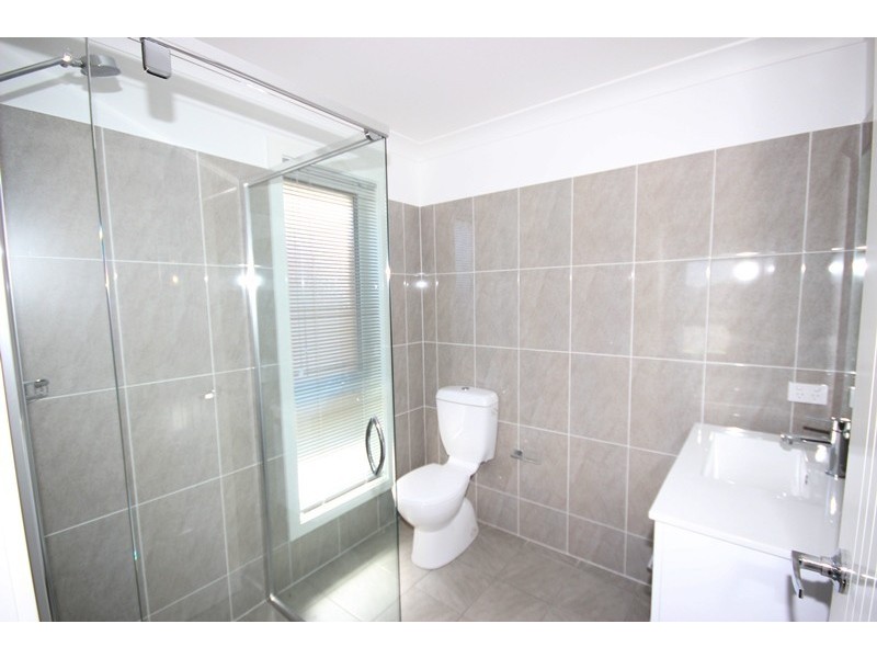 36 Barry Crescent, Goulburn NSW 2580