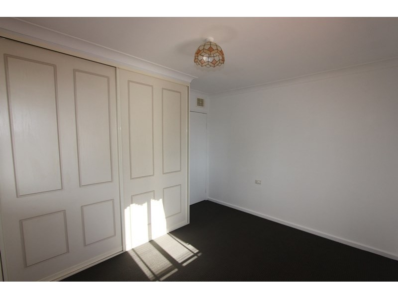 18 Elm Street, Goulburn NSW 2580