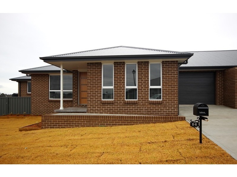 2/4 Redman Circuit, Goulburn NSW 2580