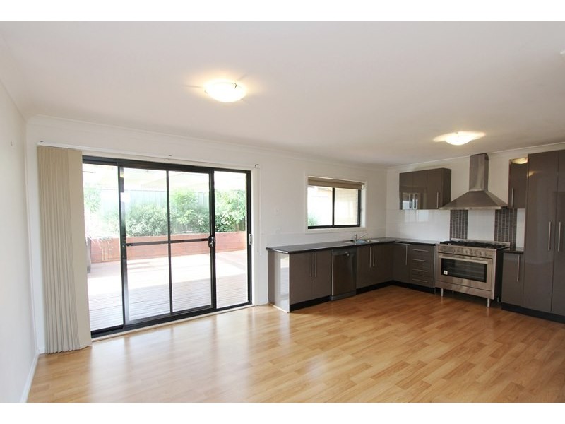 16 Wright Place, Goulburn NSW 2580