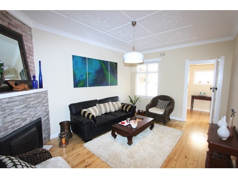 87 Mundy Street, Goulburn NSW 2580