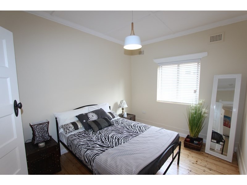 87 Mundy Street, Goulburn NSW 2580