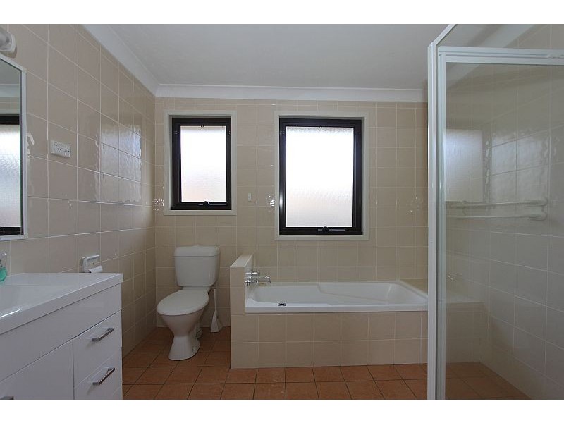 22 Boomerang Drive, Goulburn NSW 2580