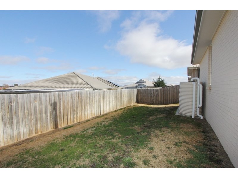 10 Walsh Drive, Goulburn NSW 2580