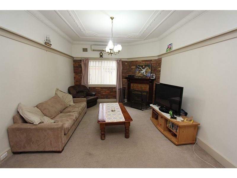 17 Coromandel Street, Goulburn NSW 2580