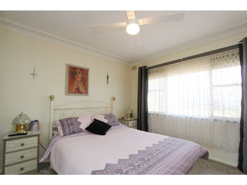 13 Emmerson Street, Goulburn NSW 2580