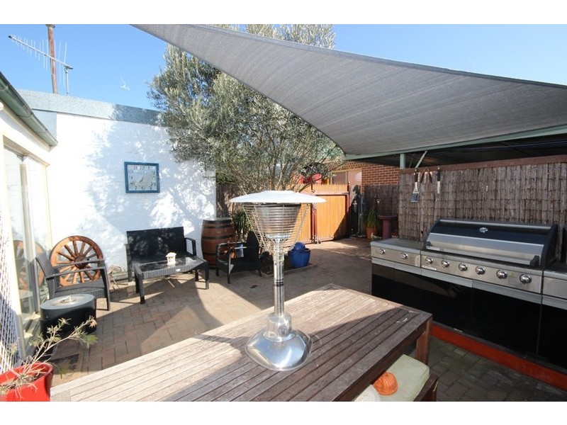 92 Lagoon Street, Goulburn NSW 2580