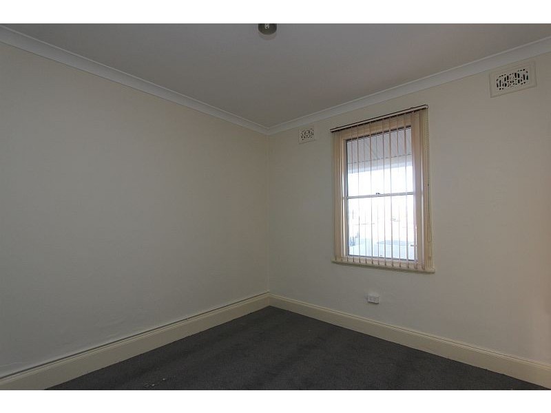 42 Wayo Street, Goulburn NSW 2580