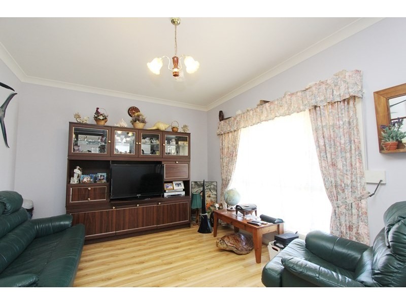 154 Clinton Street, Goulburn NSW 2580