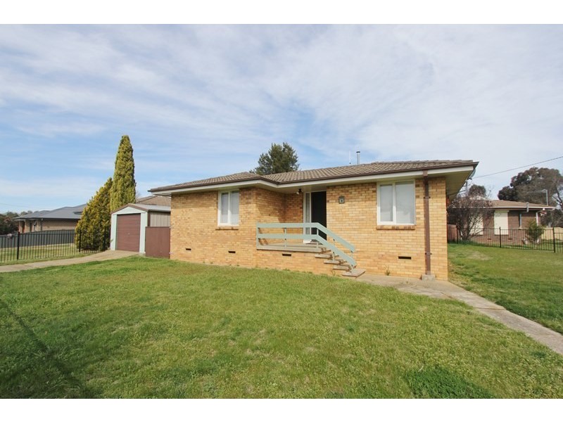 25 Gourock Avenue, Goulburn NSW 2580