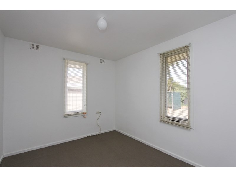 25 Gourock Avenue, Goulburn NSW 2580