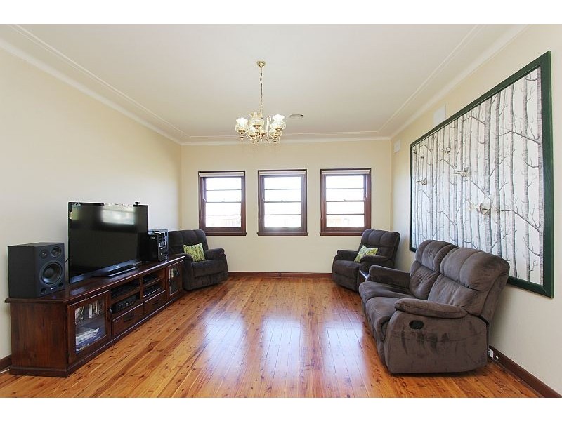 18 Belmore Street, Goulburn NSW 2580