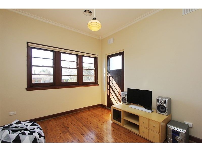 18 Belmore Street, Goulburn NSW 2580