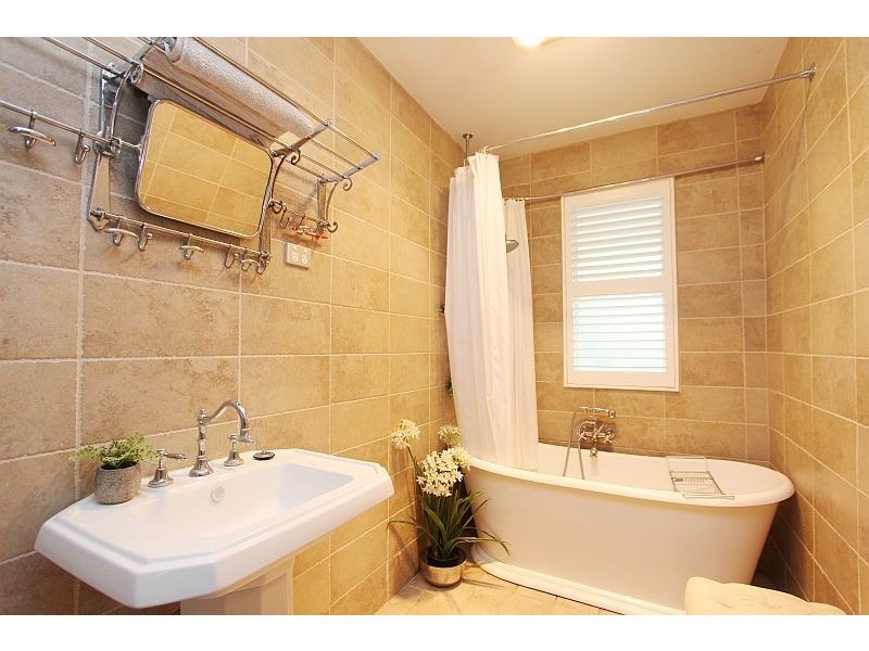 60 Taralga Road, Goulburn NSW 2580