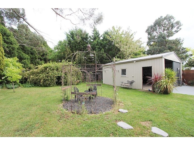 60 Taralga Road, Goulburn NSW 2580