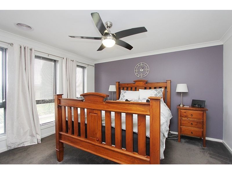 2 Hazelwood Place, Goulburn NSW 2580