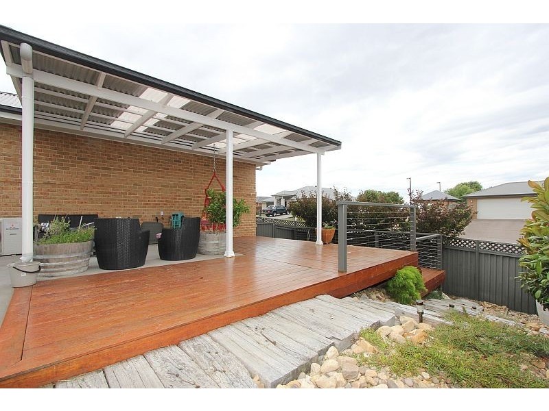 2 Hazelwood Place, Goulburn NSW 2580