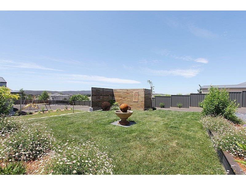 23 Poidevin Place, Goulburn NSW 2580