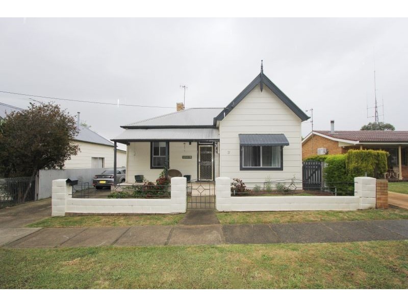 71 Coromandel Street, Goulburn NSW 2580