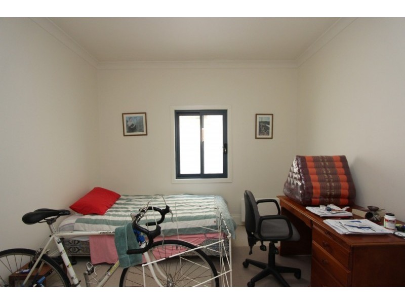 12 John Street, Goulburn NSW 2580