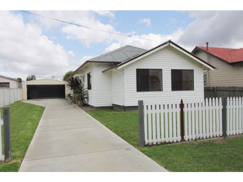 4 Gibson Street, Goulburn NSW 2580