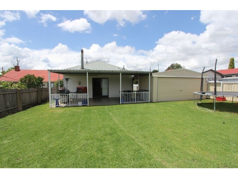 4 Gibson Street, Goulburn NSW 2580