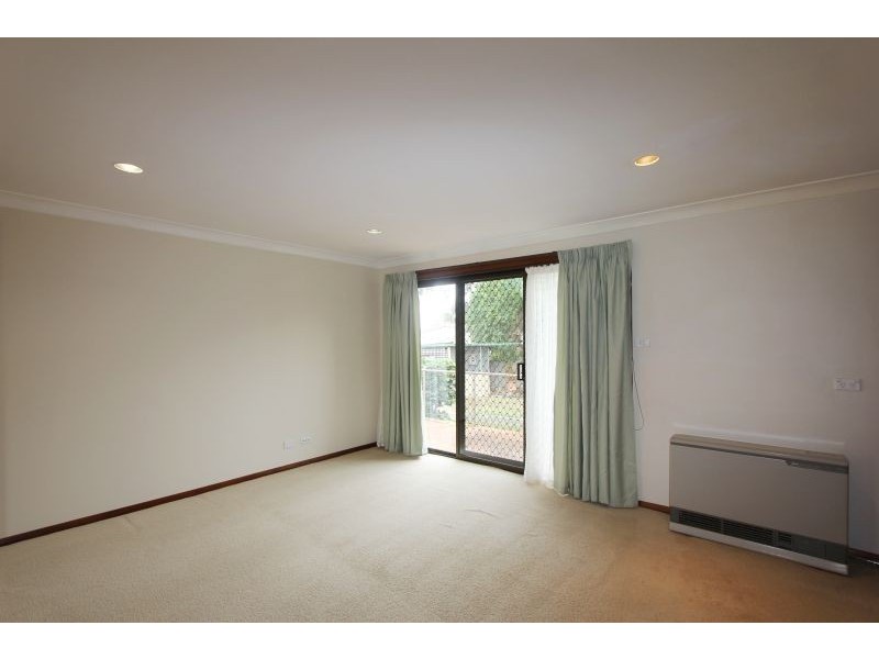 83 Cathcart Street, Goulburn NSW 2580