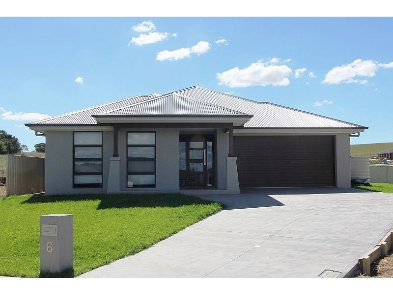 6 Fraser Close, Goulburn NSW 2580