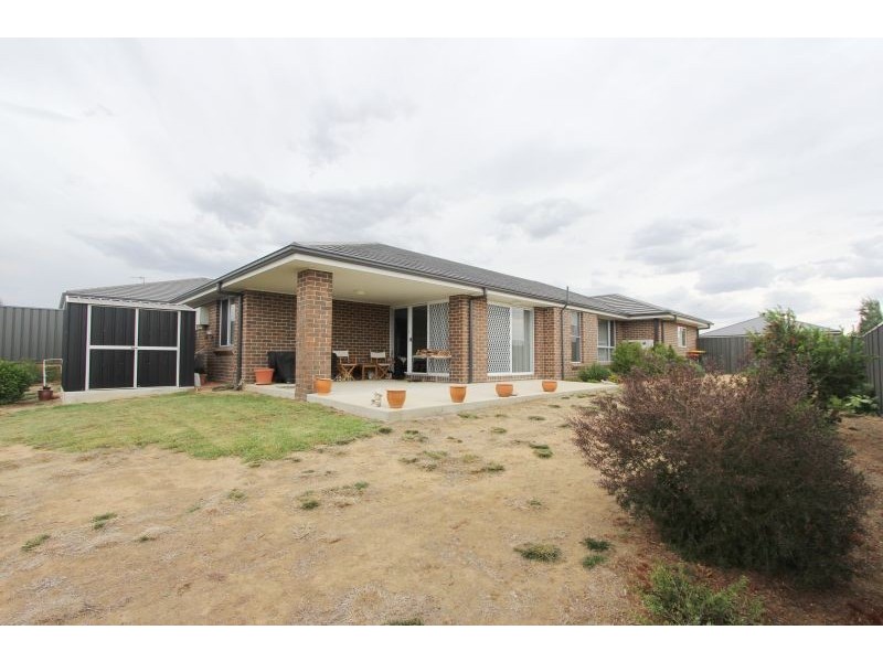 15 Heath Street, Goulburn NSW 2580