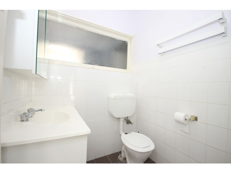 129 Clinton Street, Goulburn NSW 2580