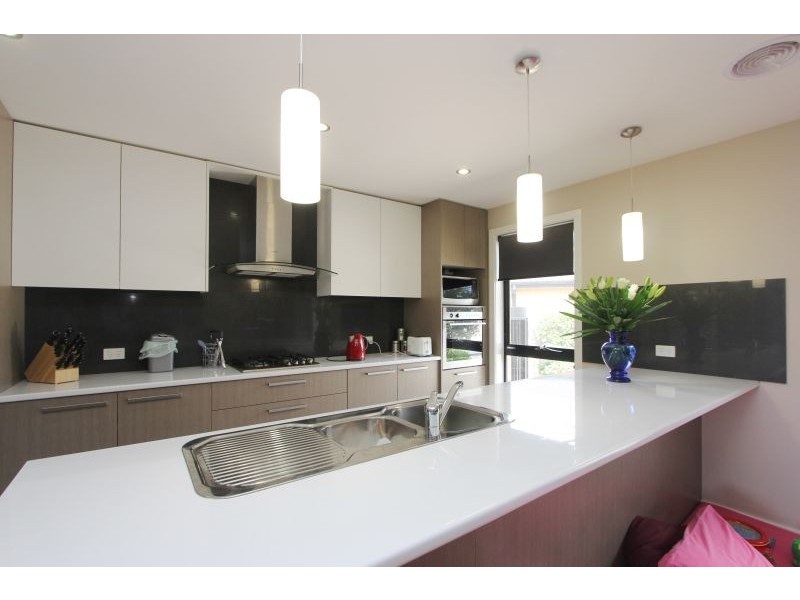 8 Cahill Place, Goulburn NSW 2580