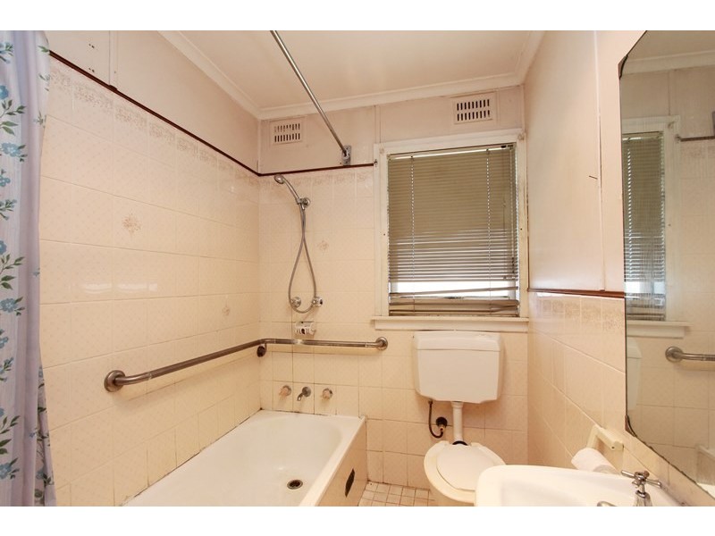 19 Broughton Street, Goulburn NSW 2580