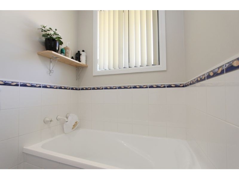 38 Ivy Lea Place, Goulburn NSW 2580