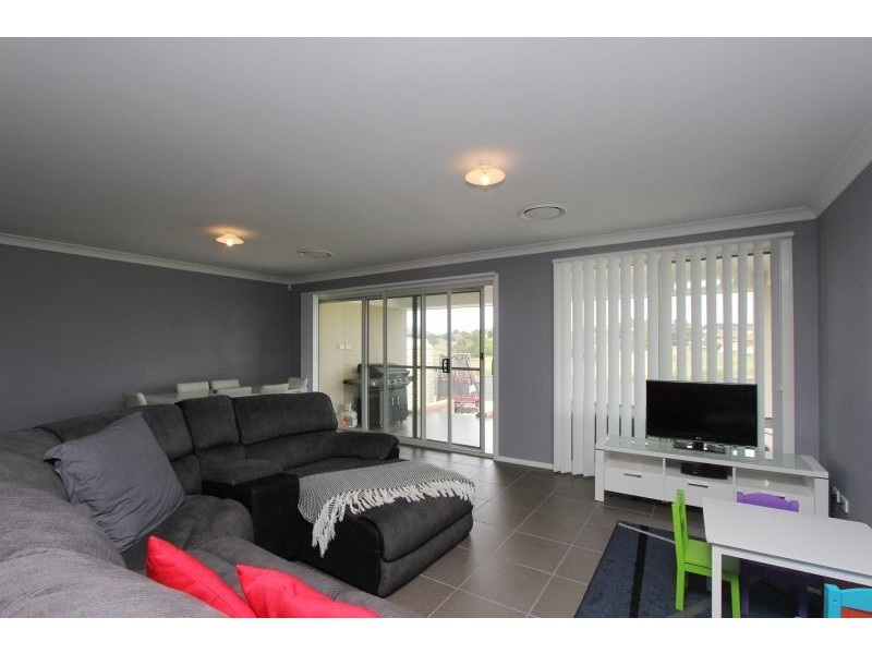 78 Mewburn Drive, Goulburn NSW 2580