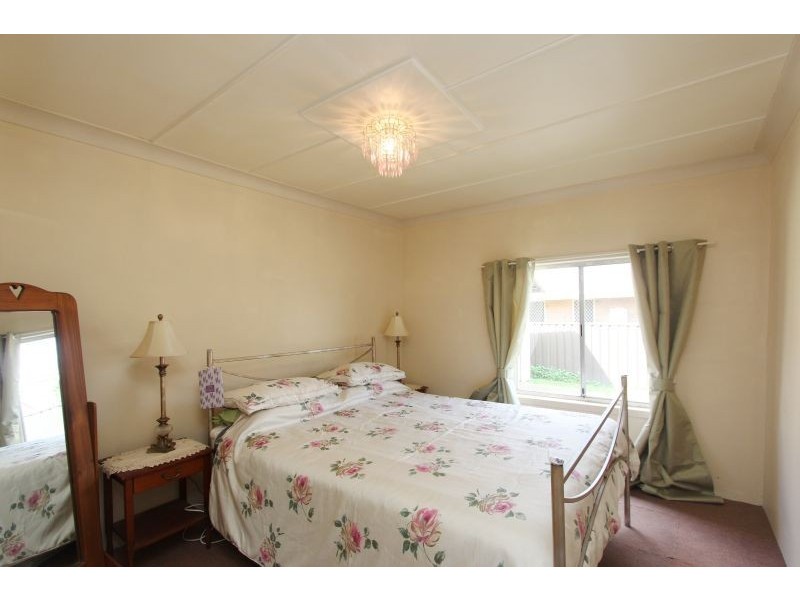 13 Erith Street, Goulburn NSW 2580