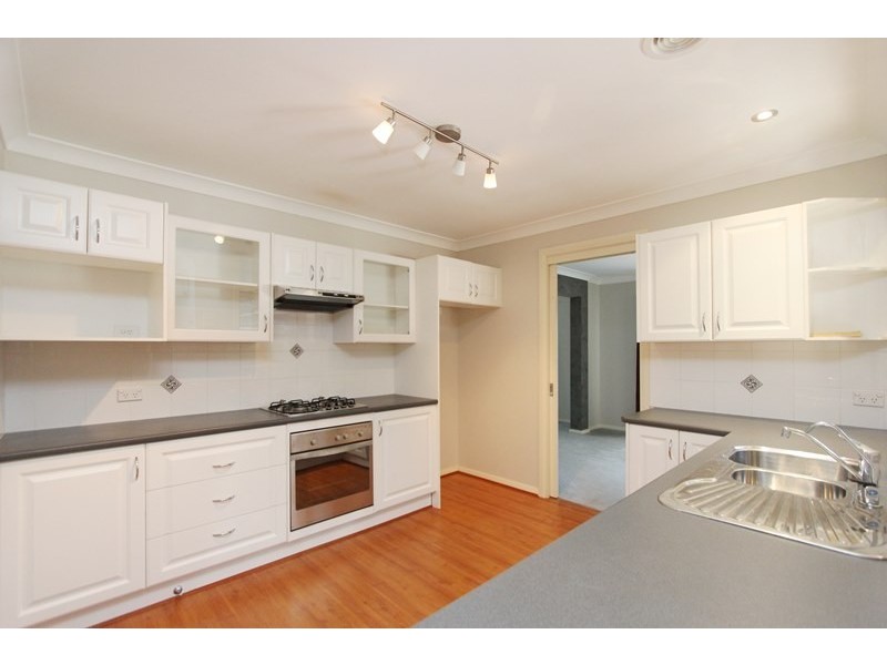 5 Rossi Place, Goulburn NSW 2580