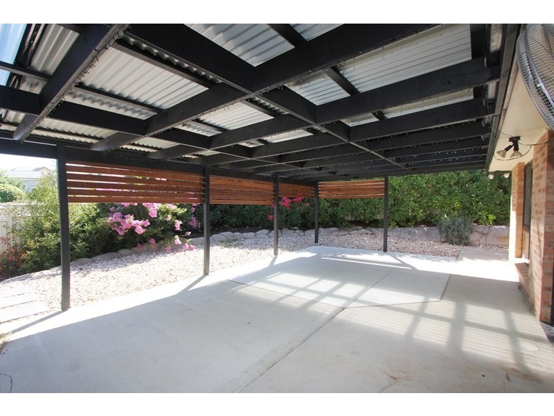 5 Rossi Place, Goulburn NSW 2580