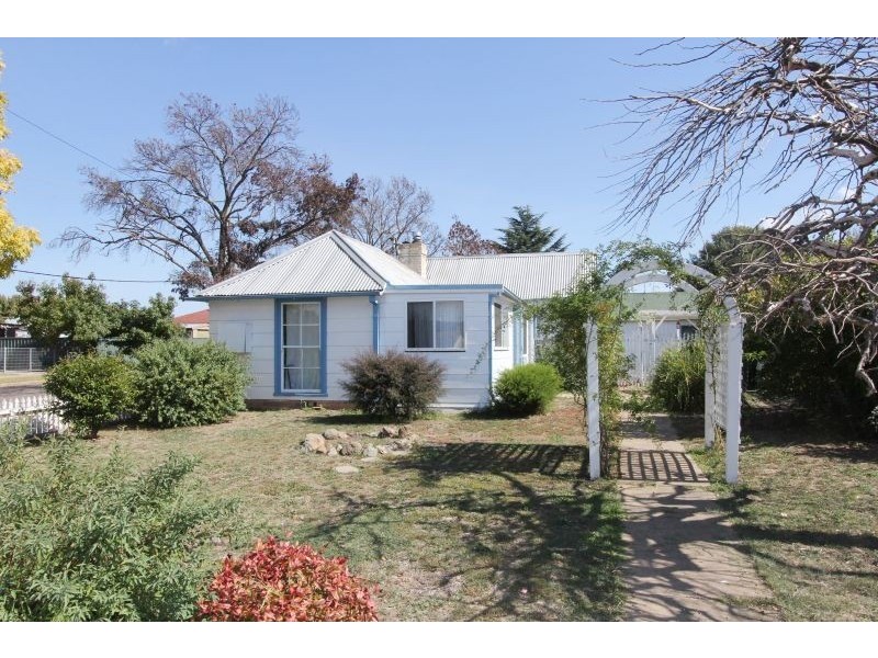 74 Victoria Street, Goulburn NSW 2580