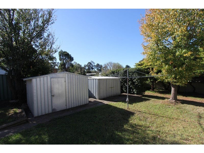 15 Yarrowlow Street, Goulburn NSW 2580