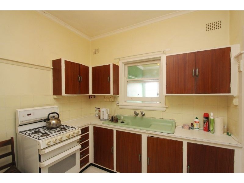 170 Clinton Street, Goulburn NSW 2580